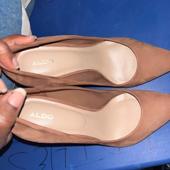 Heels - Picture 3 of 8